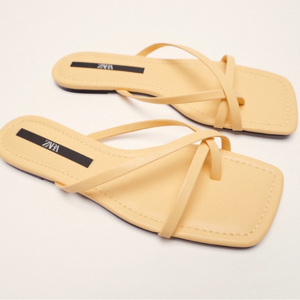 NEW Zara Square Toe Strappy Flat Sandals Sz 39